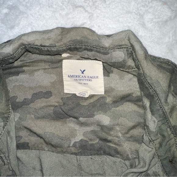 American Eagle Boyfriend Fit Camo Flannel - Size S - Picture 3 of 6
